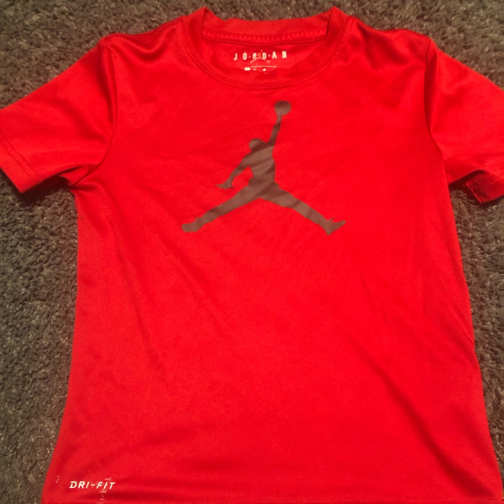 Jordan size 6 dri fit shirt.